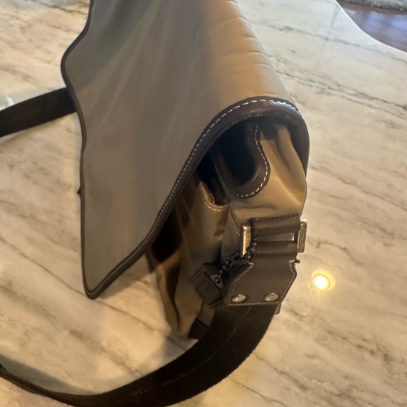 Men’s Coach Messenger Bag - Picture 6 of 7